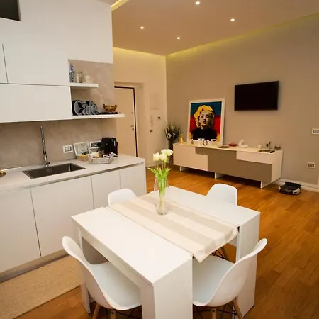 Luxury Dandy House