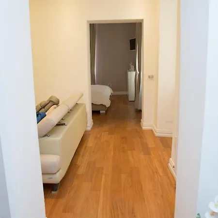 Apartment Luxury Dandy House *